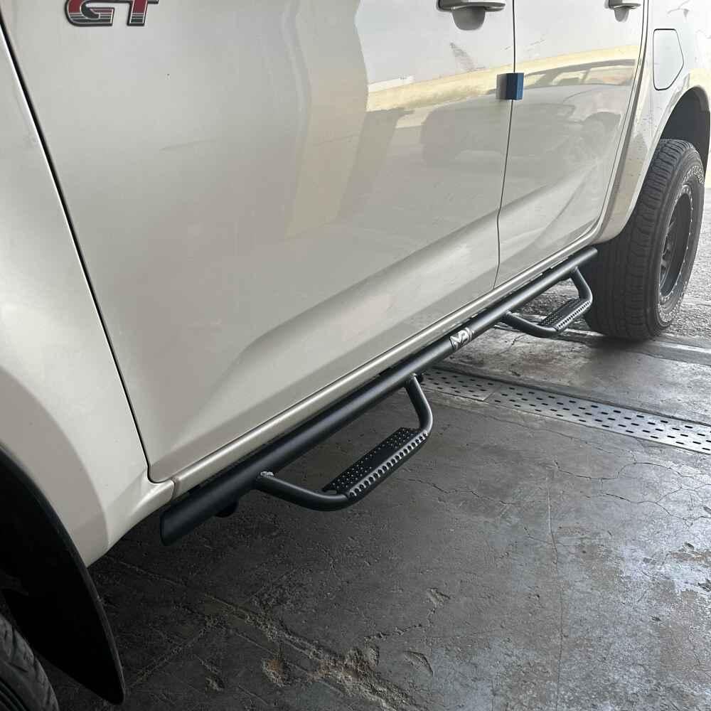 دواسات جانبية ايسوزو