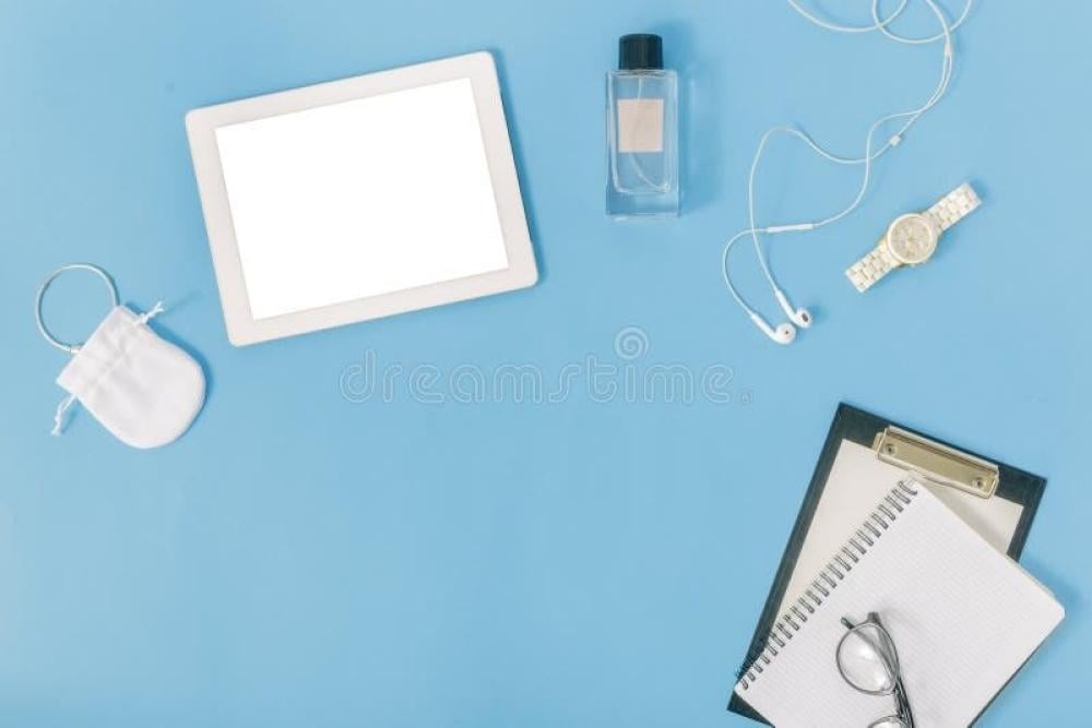 5 عطور رجالية تمنحك حضورًا قويًا في العمل والمناسبات