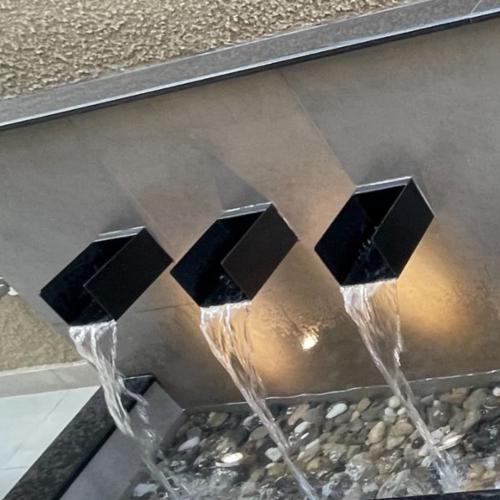 مصب شلال ١٠ سم اسود