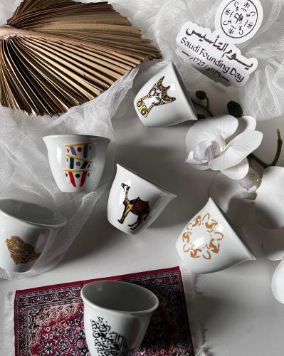 توزيعات فنجان مع استكر