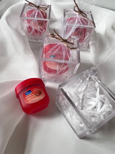 توزيعات قوالب اكريلك مع مرطب فازلين