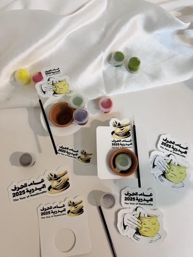 توزيعات تلوين فخار