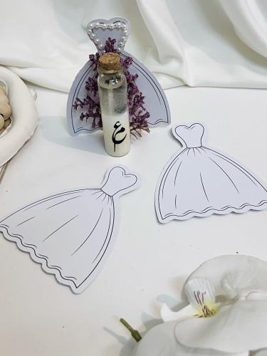 ثيم فستان مع شمعة بالاسم