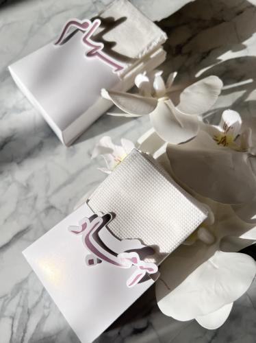 بوكس مناديل للمناسبات بالاسم