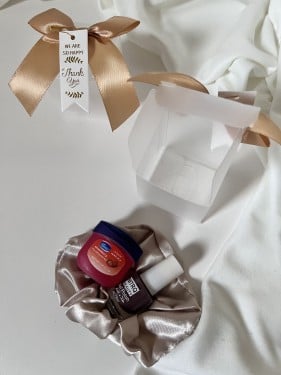 توزيعات هدايا