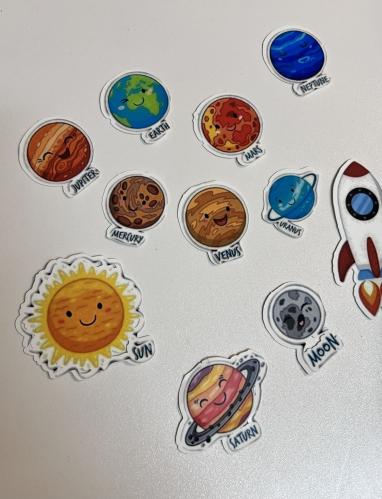 ثيمات المجموعه الشمسية