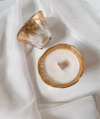 شمعة فنجان ذهبي