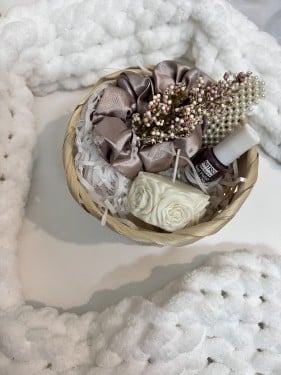 سلة هدية الشتاء