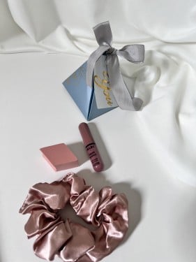 توزيعات هدايا