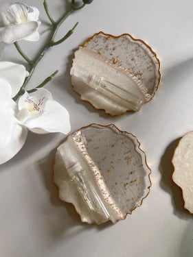 توزيعات قاعده مع تولة عطر