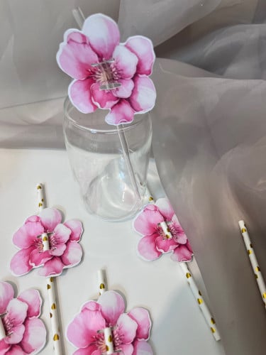 ثيم ورده مع مصاص