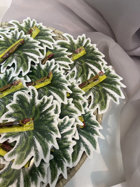 توزيعات ثيم نخلة مع شوكلاته 12 حبة