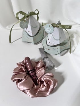 توزيعات هدايا