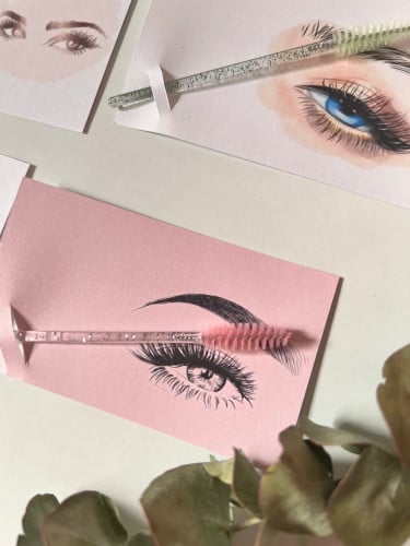 توزيعات فرشاة رموش مع ثيم