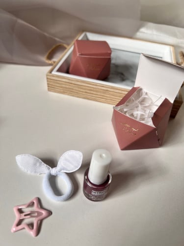 توزيعات بنات