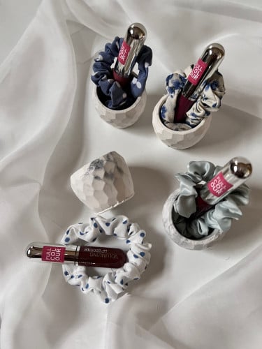 توزيعات قوالب ميني مع روج