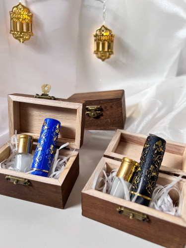 صندوق خشبي مع توله وروج سحري