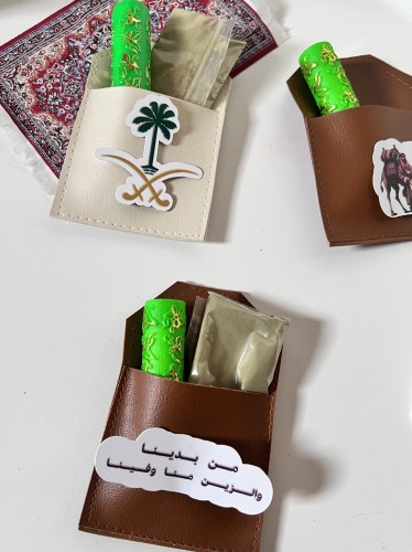 توزيعات جلد ثيم يوم التأسيس