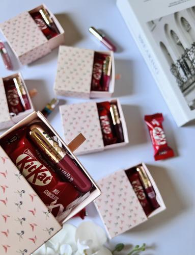 صندوق توزيعات روج وشوكلاته