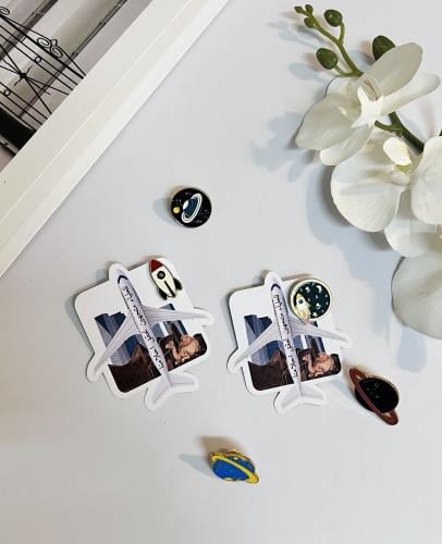 بروش الفضاء مع ثيم الطائرة