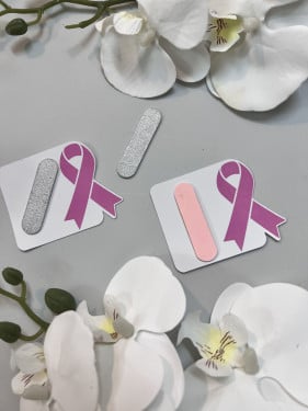 ثيم اكتوبر الوردي مع مبرد