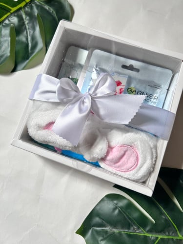 بوكس هدية 3ماسكات من جارنييه + ربطه شعر