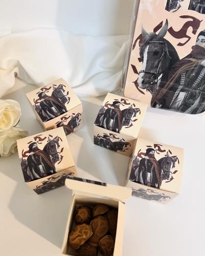 بوكس توزيعات تمر شمعي 12 حبة