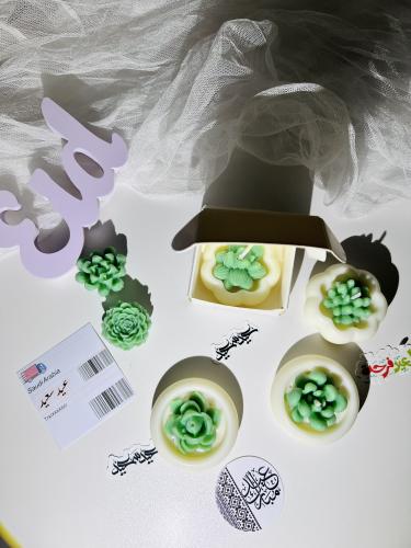 توزيعات مع عباره العيد