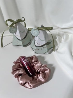 توزيعات هدايا