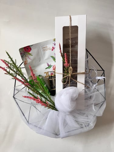 بوكس نبع الحنان مع شوكلاته