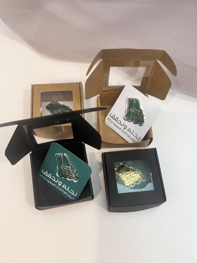 بوكس مع روش اليوم الوطني(نحلم ونحقق)