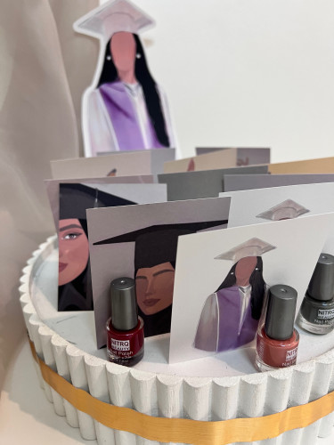 بوكس التخرج 12 حبة