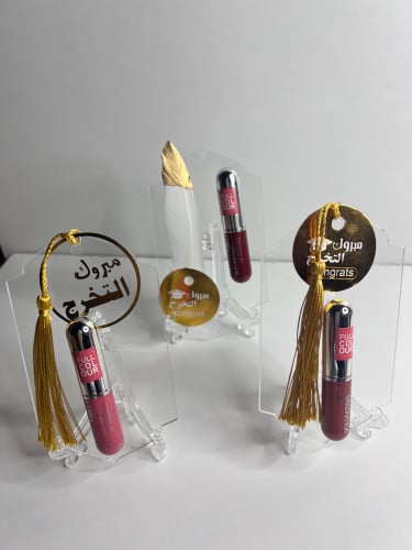توزيعات تخرج روج مع استاند