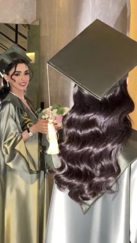 عبايه تخرج زيتي