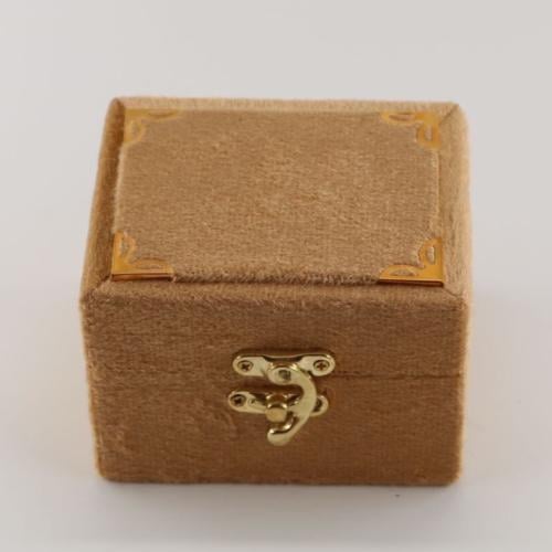 صندوق لحفظ العود بحجم أوقيتين