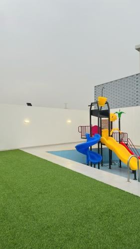 حجز شاليه رقم 2 الألعاب المائيه