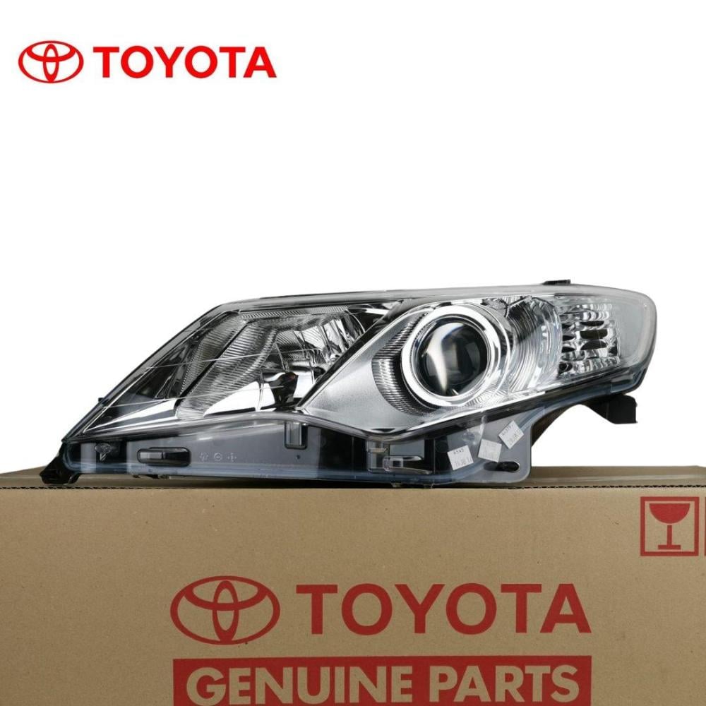 طقم شمعات كامري اصليه وكاله 2012-2013 فيش كبير  GENUINE TOYOTA