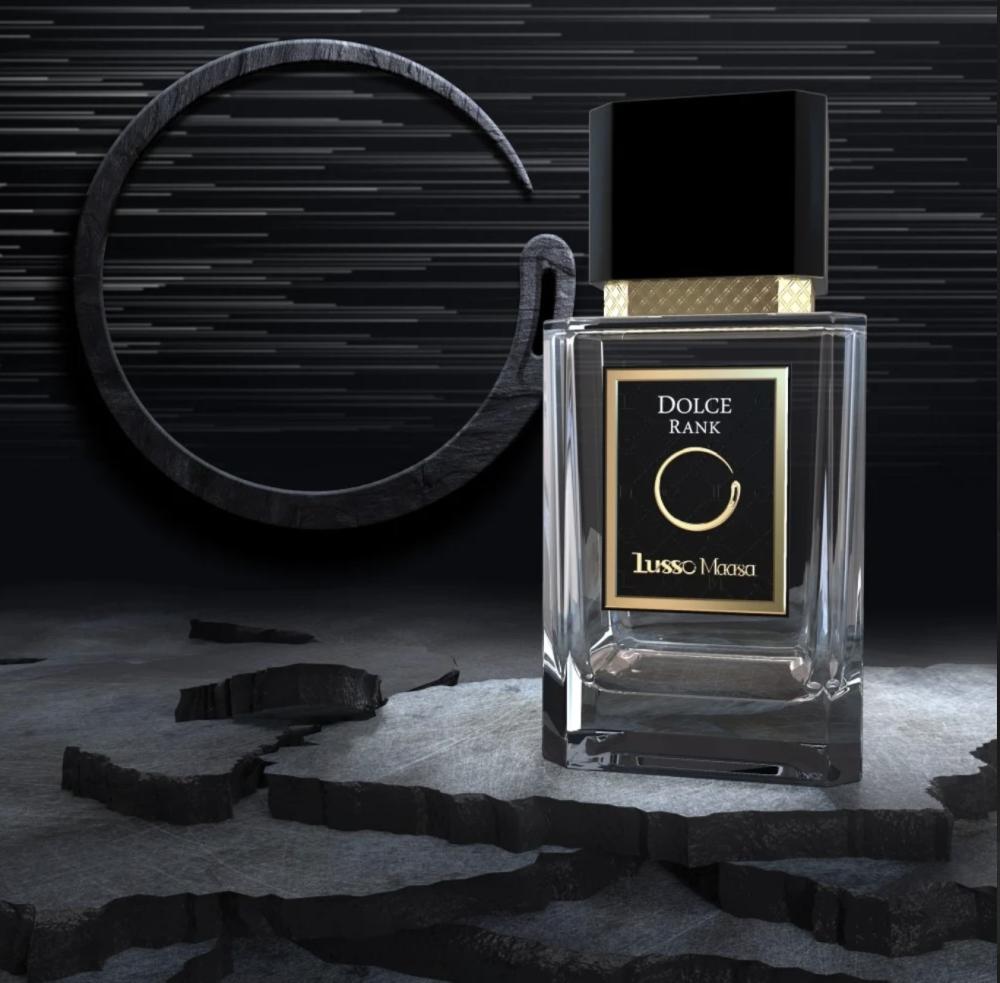 عطر رجالي رسمي بثبات طويل وفوحان أنيق - دولسي رانك