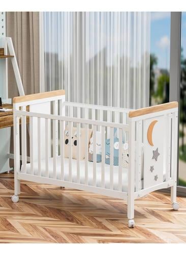 سرير اطفال خشبي بتصميم حديث