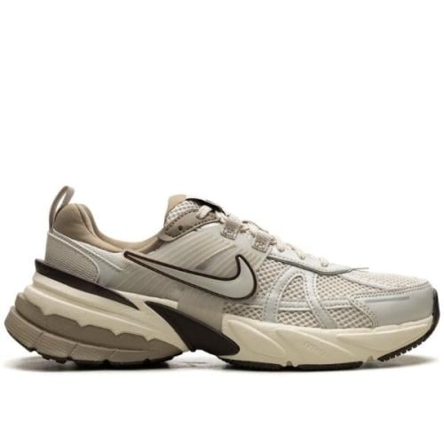 Nike V2K Run "Light Orewood Brown"