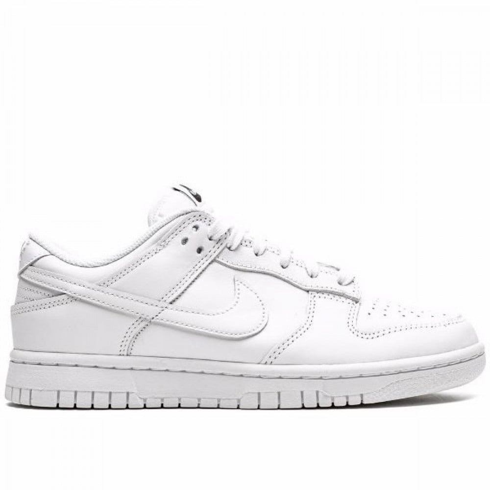 Nike Dunk LowTriple White