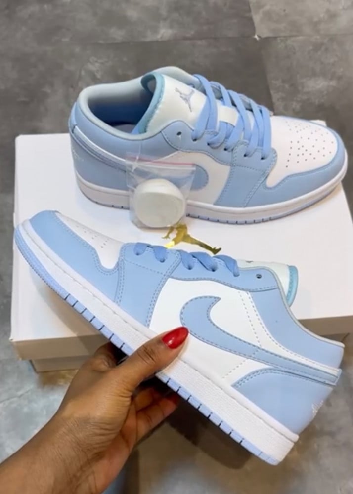 AIR JORDAN 1 LOW "ALUMINUM"