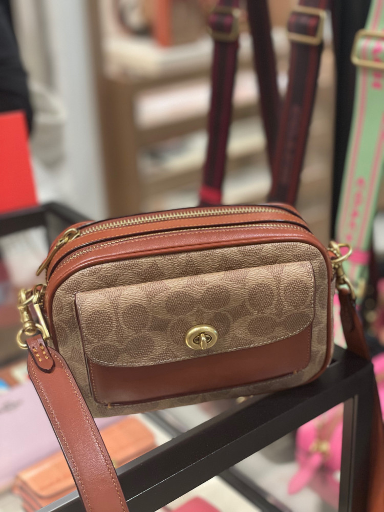 coach willow camera bag in colorblock leather