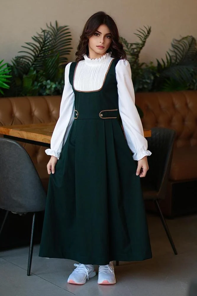 مريول مدرسي متوسط