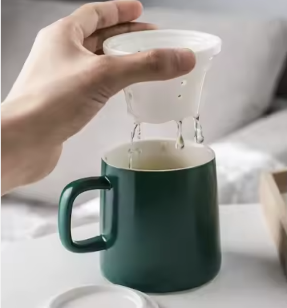 كوب سراميك بصفاية وغطاء