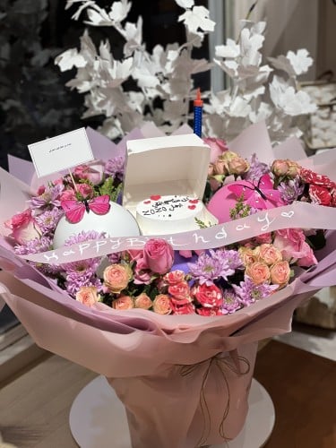 باقة لنش كيك الفاخرة