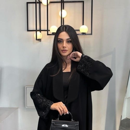 عبايه انيقه شك بالاكمام