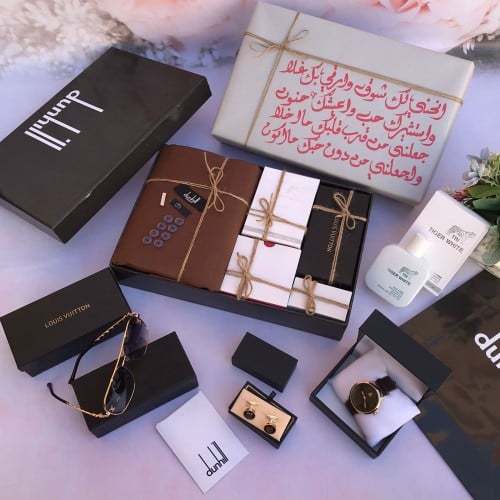طقم من ماركة دانهل قماش دنهل خامه جوده عاليه بكل م...