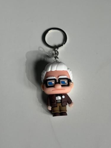 ميدالية كارل فريدريكسن* - Carl Fredricksen Keychain
