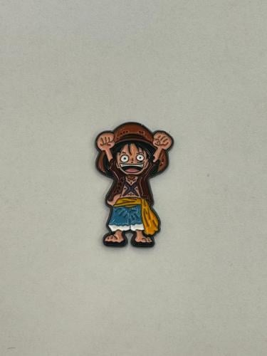 ستيكر معدنى لاصق للجوال ( لوفي )